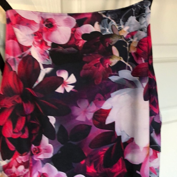 Brand new dress - Picture 7 of 7